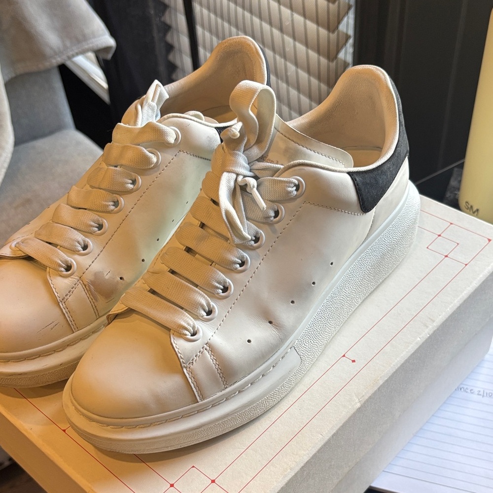 Alexander McQueen White Leather Platform Sneakers with Black Heel